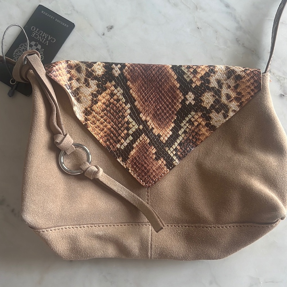 New Vince Camuto leather tan bag /snake print